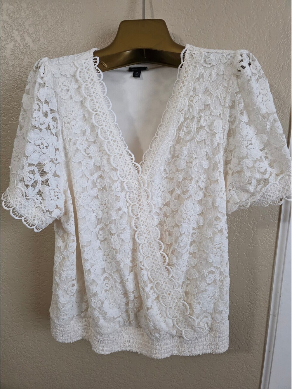 Torrid White Lace Short Sleeve Blouse Size 2 or 18/20
